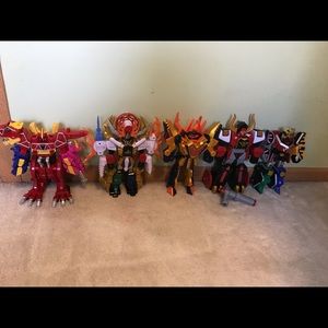 Set of power ranger toys